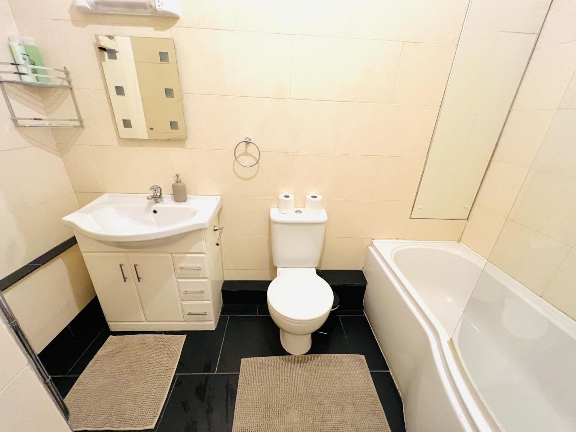 Cosy River View Flat At Temple Bar 더블린 외부 사진